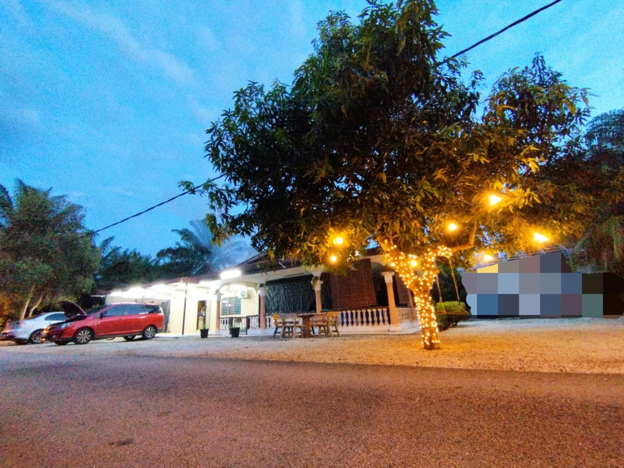 Basrie Villa "Mslim Only" - Mini Cinema , Private Pool , Wi-Fi , Netflix Muar Eksteriør bilde